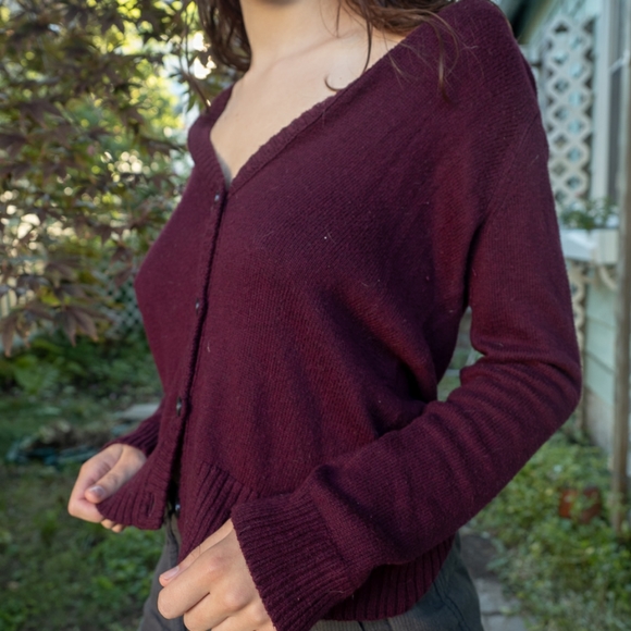 Maroon Short Cardigan - Picture 2 of 3